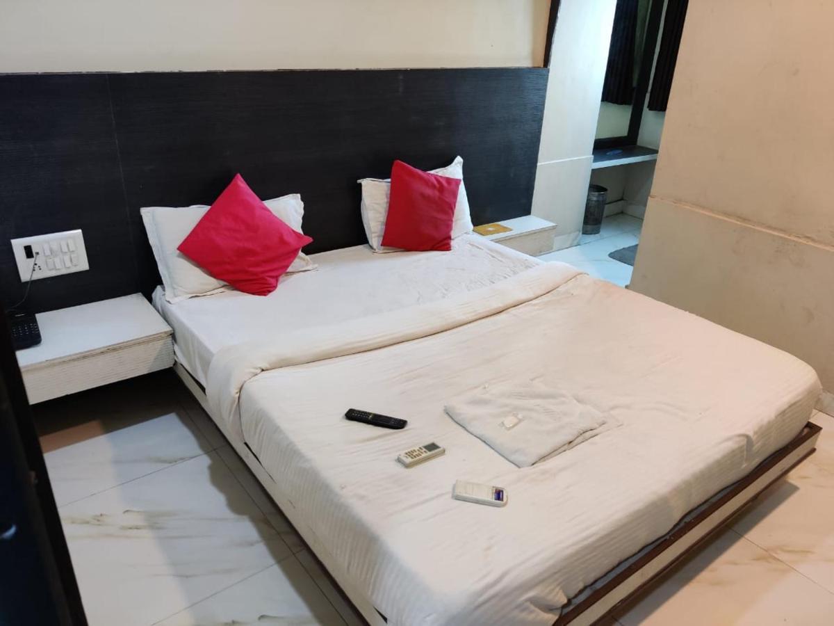 Vanya Palace,ahmedabad Hotel