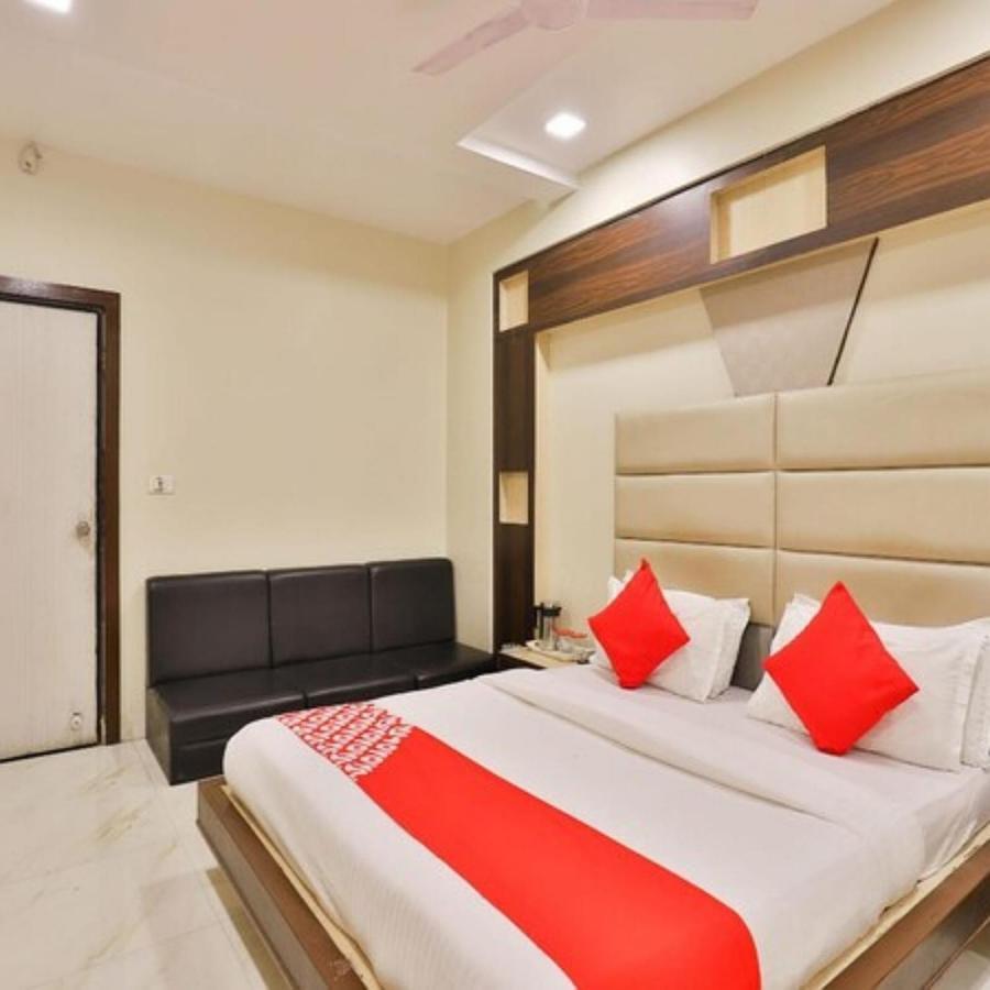 Vanya Palace,ahmedabad Hotel *